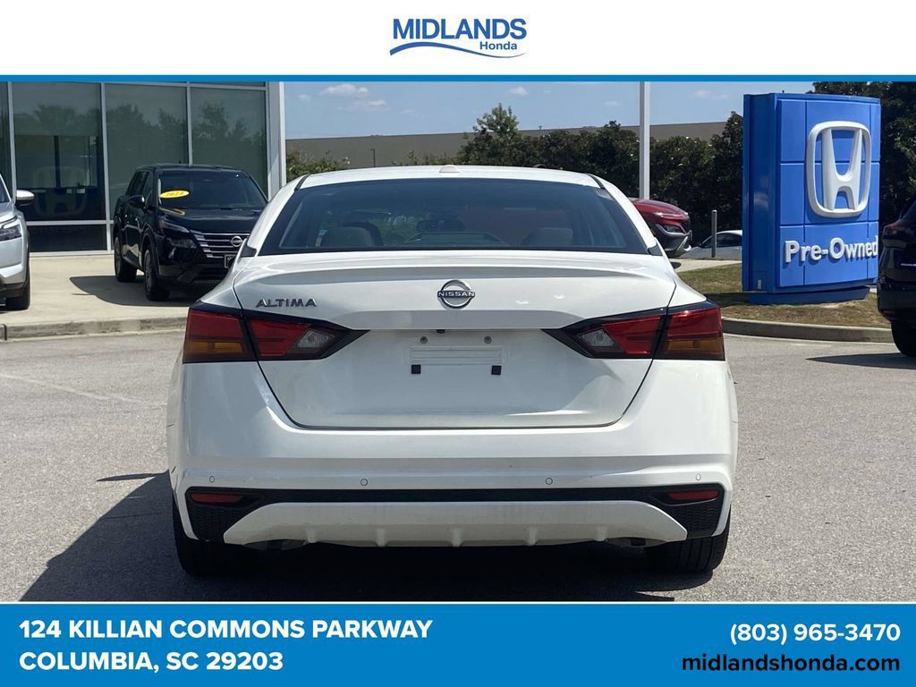Used 2025 Nissan Altima 2.5 SV FWD image 5