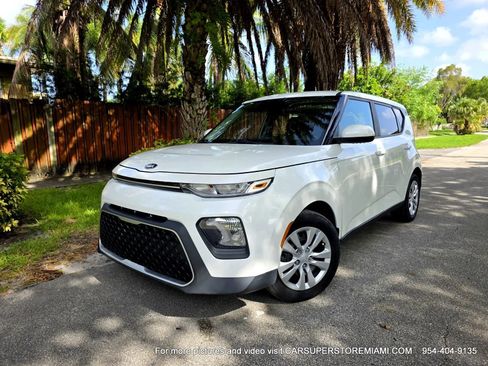 Used 2021 Kia Soul LX FWD image 4