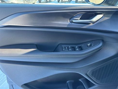 Used 2025 Jeep Grand Cherokee Laredo X w/ Luxury Tech Group I image 10