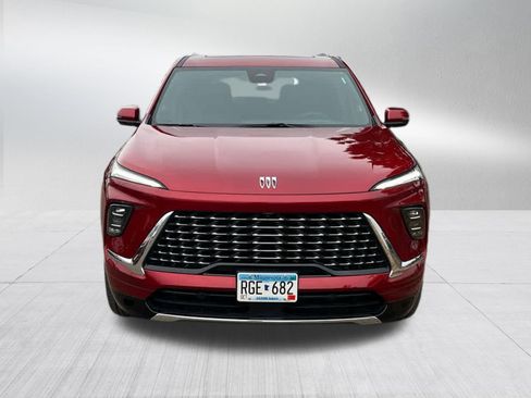 Used 2025 Buick Enclave Avenir w/ Trailering Package, 5000 lbs. image 3