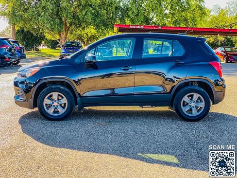 Used 2019 Chevrolet Trax LS w/ LPO, Protection Package image 4