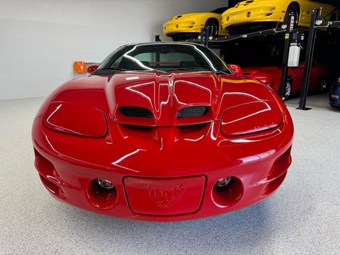 Used 2001 Pontiac Firebird Formula w/ Protection Group RWD image 25