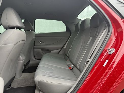 Certified 2023 Hyundai Elantra SEL image 16