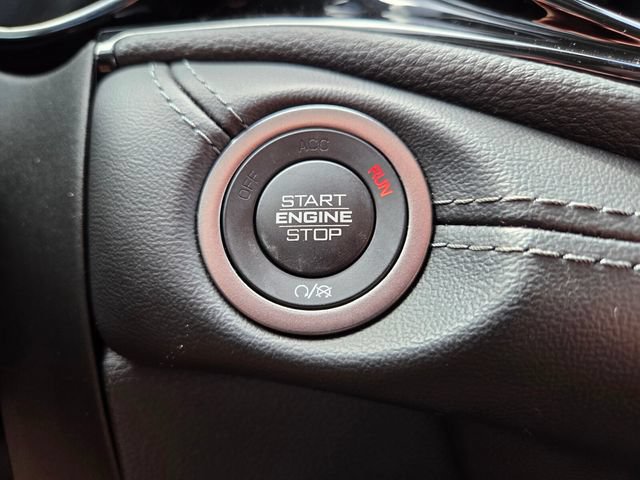 Used 2022 Dodge Durango SXT w/ Anodized Platinum Package RWD image 32