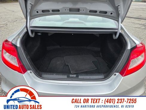 Used 2012 Honda Civic LX image 11