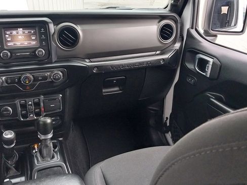 Certified 2021 Jeep Wrangler Unlimited Sport image 14