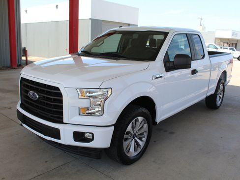 Used 2017 Ford F150 XL w/ Equipment Group 101A Mid AWD/4WD image 47