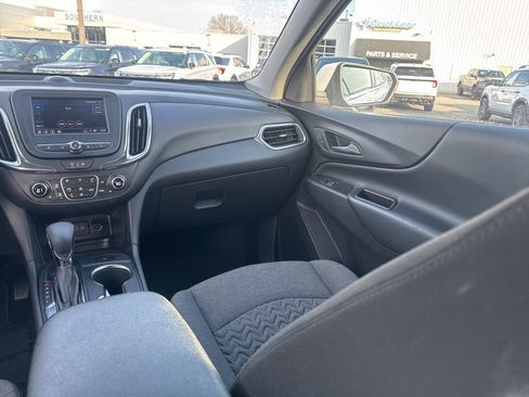 Used 2024 Chevrolet Equinox LT image 11