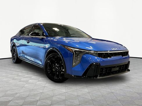 Certified 2025 Kia K4 GT-Line Turbo FWD image 3