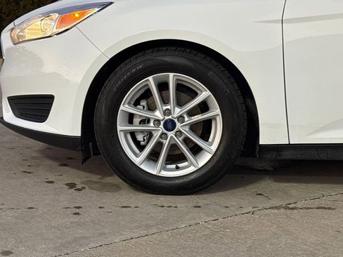 Used 2017 Ford Focus SE image 30