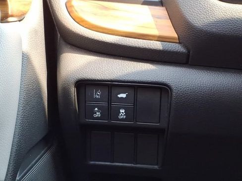 Used 2017 Honda CR-V Touring image 25