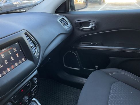 Used 2020 Jeep Compass Sport w/ Cold Weather Group image 41