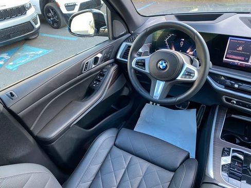 Used 2024 BMW X5 xDrive40i w/ M Sport Package image 35