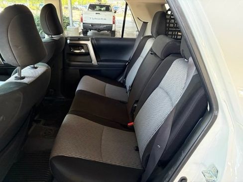 Used 2018 Toyota 4Runner SR5 AWD/4WD image 17