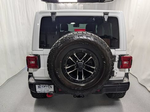 Used 2024 Jeep Wrangler Unlimited Rubicon AWD/4WD image 5