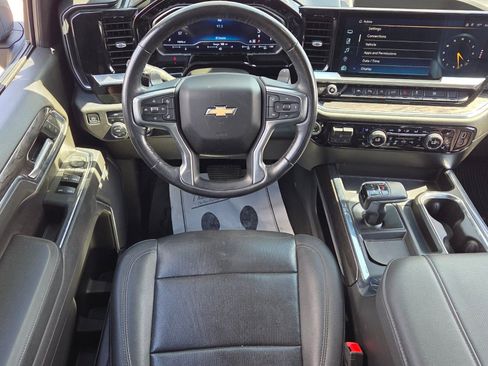 Used 2023 Chevrolet Silverado 1500 LTZ AWD/4WD image 7
