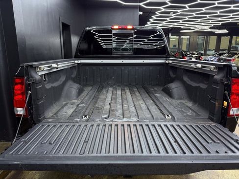 Used 2004 Nissan Titan LE w/ (NAV) Nissan Navigation Pkg image 28