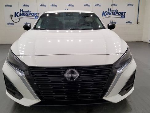 Used 2024 Nissan Altima 2.5 S image 11