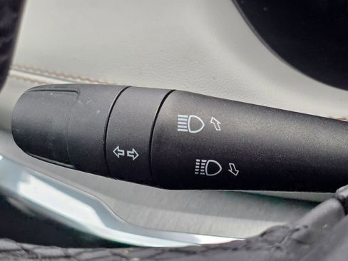 Used 2024 Jeep Compass Limited image 28