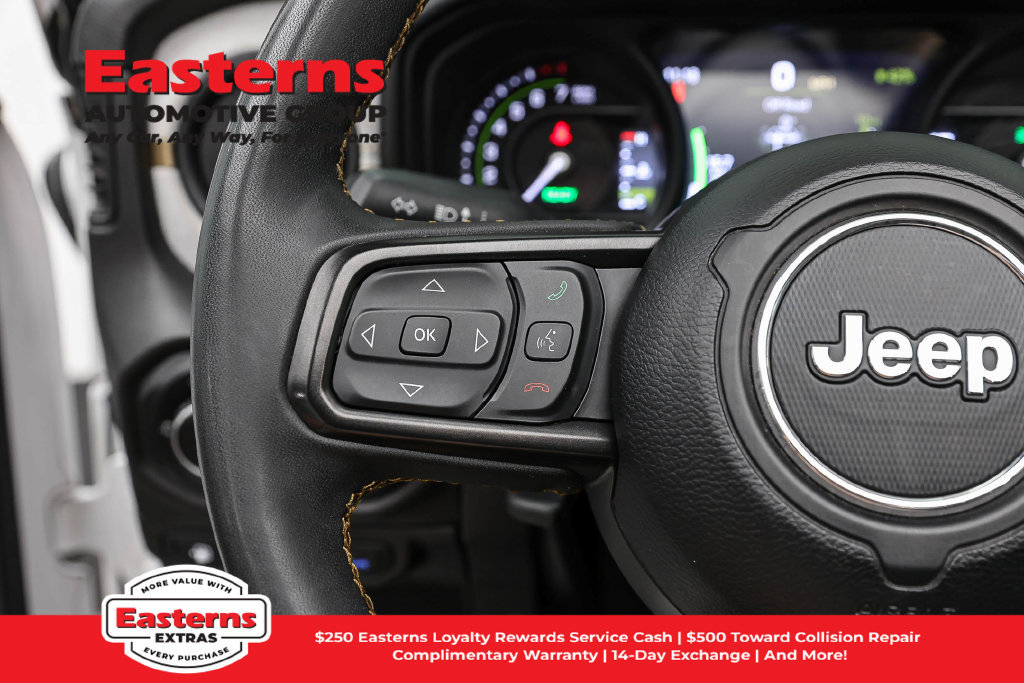 Used 2024 Jeep Wrangler Unlimited AWD/4WD image 16