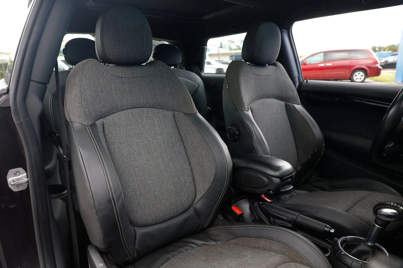 Used 2014 MINI Cooper S FWD image 25