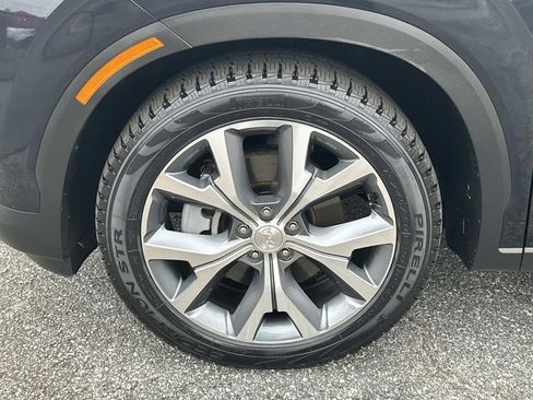 Used 2020 Hyundai Palisade SEL w/ Premium Package image 11