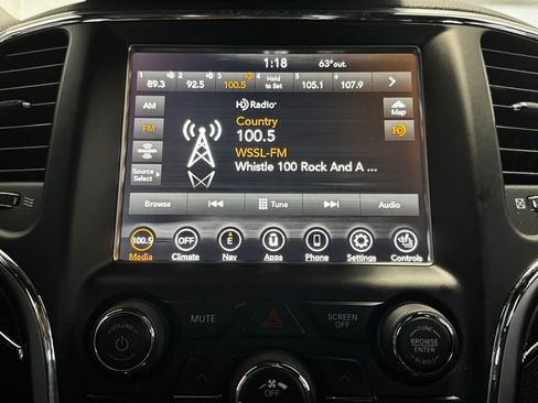 Used 2018 Jeep Grand Cherokee Limited image 15