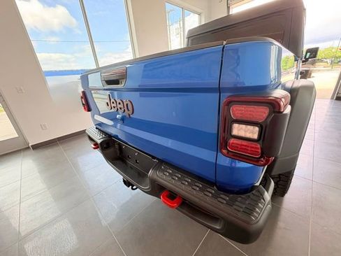 New 2026 Jeep Gladiator Rubicon w/ Steel Power Dome Hood Package AWD/4WD image 5