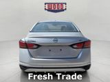 Used 2024 Nissan Altima 2.5 SV image 5