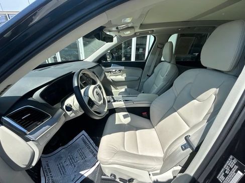 Used 2025 Volvo XC90 B5 Core w/ Climate Package AWD/4WD image 19