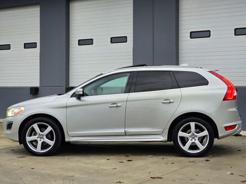 Used 2013 Volvo XC60 T6 R-Design Platinum image 6
