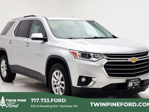 Used 2018 Chevrolet Traverse LT image 1