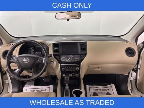 Used 2017 Nissan Pathfinder S image 34