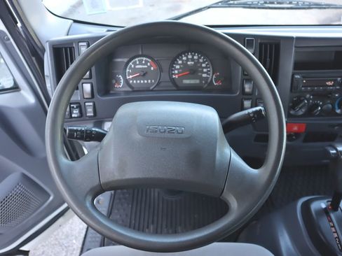 Used 2019 Isuzu NPR image 11