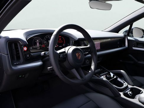 New 2026 Porsche Cayenne AWD/4WD image 4