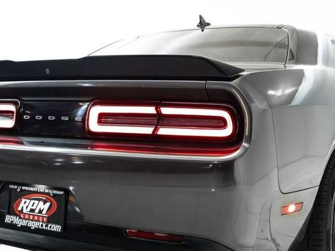 Used 2018 Dodge Challenger R/T Scat Pack image 13