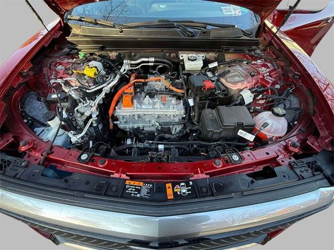 Used 2025 Cadillac Lyriq Luxury w/ LPO, Floor Liner Package image 22