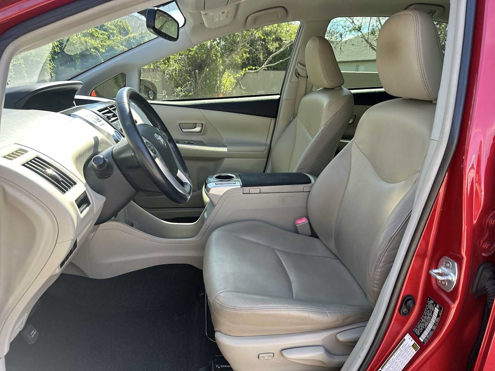 Used 2013 Toyota Prius V Five FWD image 15