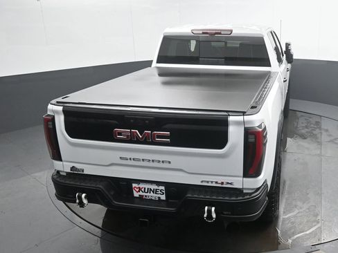 Used 2024 GMC Sierra 2500 AT4X w/ AT4X AEV Edition image 36