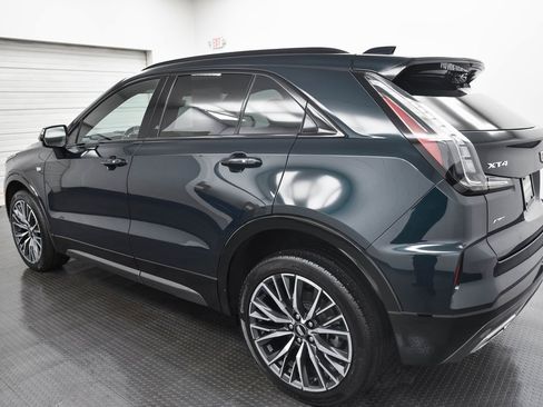 Used 2024 Cadillac XT4 Sport image 5