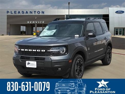New 2025 Ford Bronco Sport Outer Banks image 1