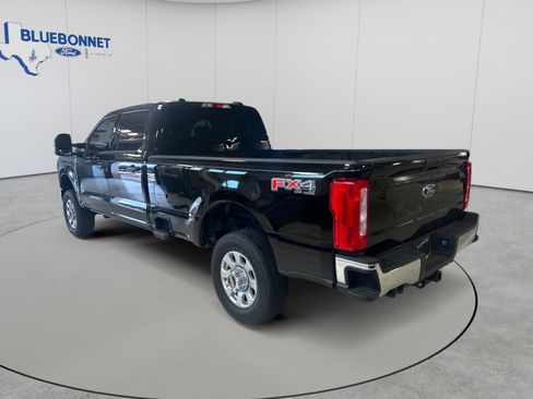 Used 2024 Ford F350 XLT AWD/4WD image 7