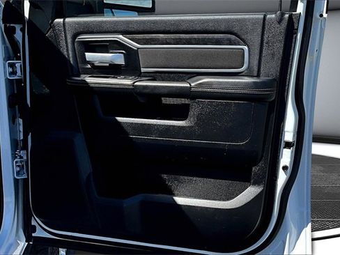 Used 2024 RAM 2500 Big Horn image 27