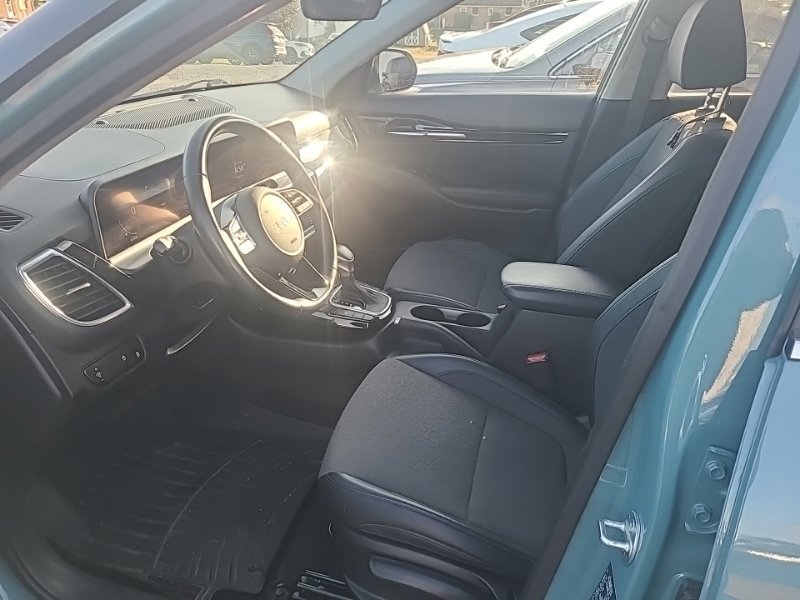 Used 2024 Kia Seltos S AWD/4WD image 13