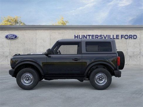 New 2025 Ford Bronco 2-Door image 3