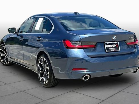 Used 2025 BMW 330i Sedan RWD image 11