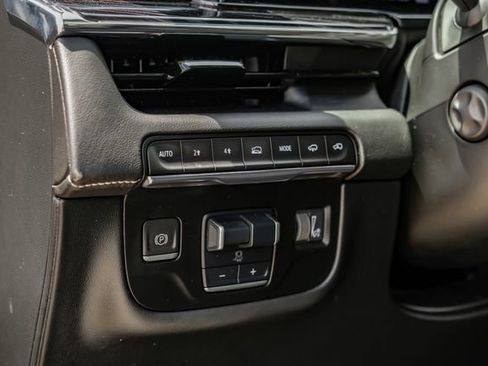 Used 2023 Cadillac Escalade ESV Sport w/ Touring Package AWD/4WD image 34