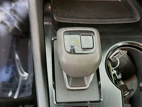 Used 2023 Nissan Rogue SV image 22