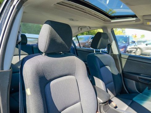 Used 2008 MAZDA MAZDA3 i Touring Value image 32