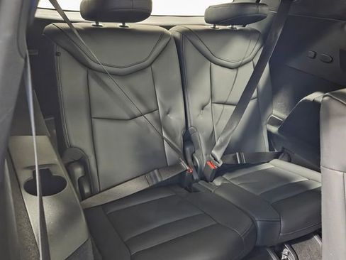 Used 2023 Cadillac XT6 Luxury FWD image 17